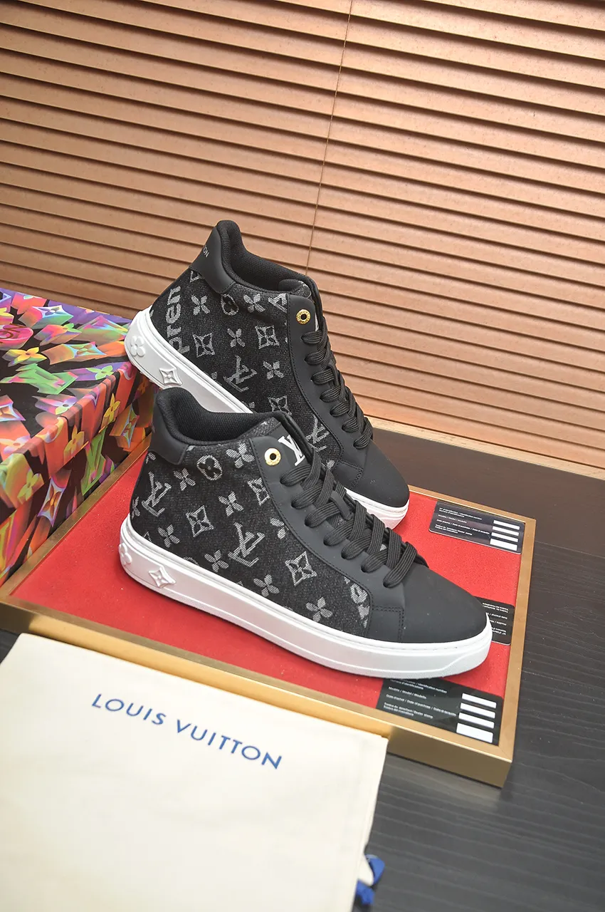 Men's shoes 💰600💶[LOUIS VUITTON] Original order price (mesh lining) new model 🍀LV Louis Vuitton * - top version of LV classic trendy shoes! Made of imported original cowhide, water-dyed cowhide lining, and original wear-resistant rubber outsole! High quality products! Code number 38-45 (45 is custom-made and cannot be returned or exchanged)